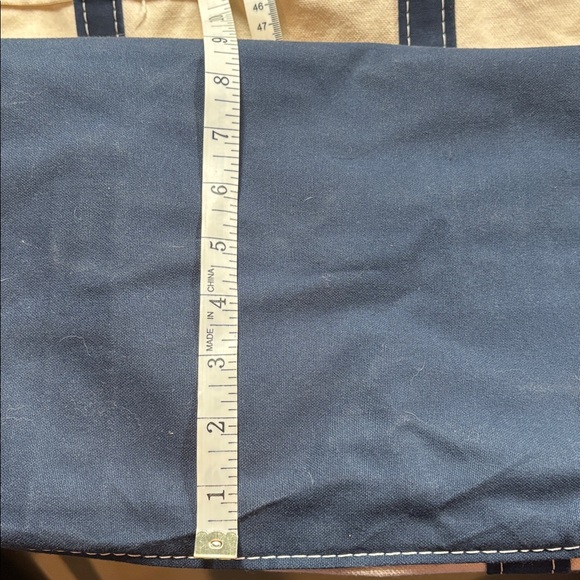Vintage LL Bean Canvas Tote with Navy Trim zip close LARGE - Picture 6 of 16